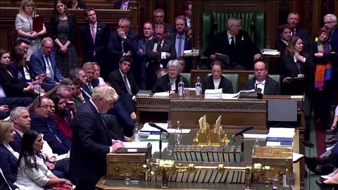 UK PM apologises to parliament for COVID fine