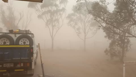 Massive sandstorm in Wirrealpa, South Australia