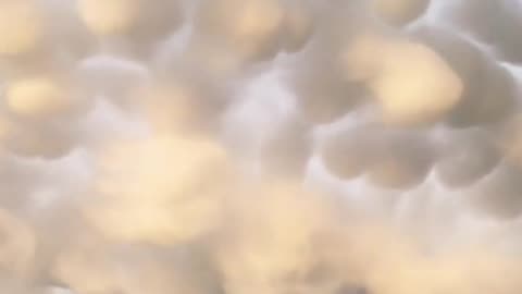 Mesmerizing Cloud Storm in Texas: Witness the Spectacular Bubble Phenomenon