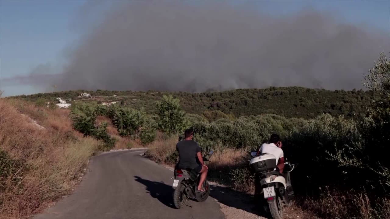 Wildfires hit Croatian island on Adriatic coast