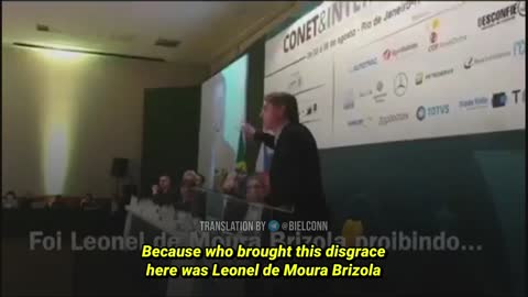 Jair Bolsonaro as a congressman at an event in 2017 exposing the rottenness of the system (🇧🇷/🇺🇸)