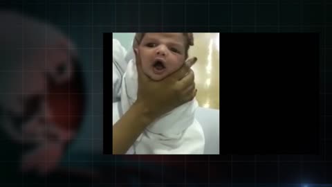 Medicinske sestre stiskale glavu bebe, igrale se, snimale i vrištale od smijeha