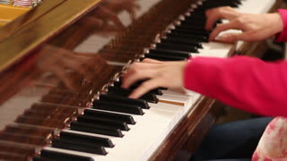 Nutcracker on Piano, 1. Overture