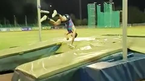 Pole Vault Attempt Leads to Unexpected Snap