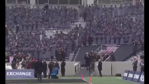 President Trump greeted with a deafening crowd