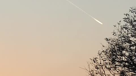 Random UFO Streaking across the Sky