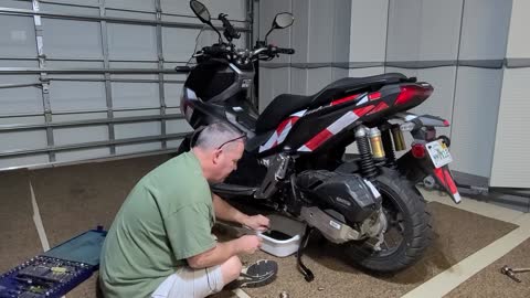 Honda ADV-150 2021 Oil Change Directions by ThatCyberSecurityGuy