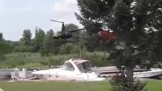 Helicopter Robinson 66 confined space landing