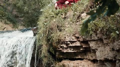The World's Most Beautiful Waterfalls Awesome Movements