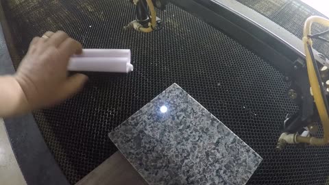 Gravação a Laser em Pedra de Mármore