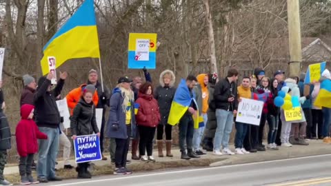 Loveland:Symmes rally after Russia invades Ukraine