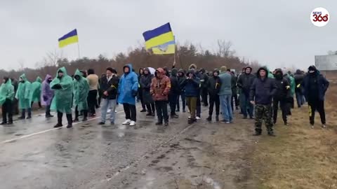 Ukrainians block roads to Russian advance of 'Europe's biggest nuclear plant'