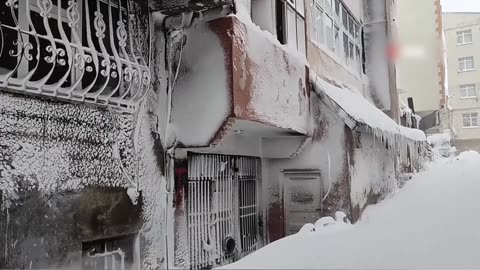 Unprecedented Snowfall Hits Turkey!❄️🌨️